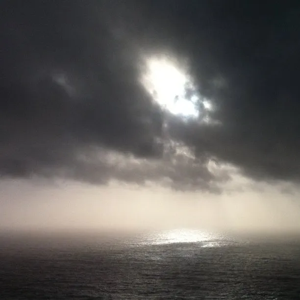 Sol solet, vine'm a veure. Sol soler...